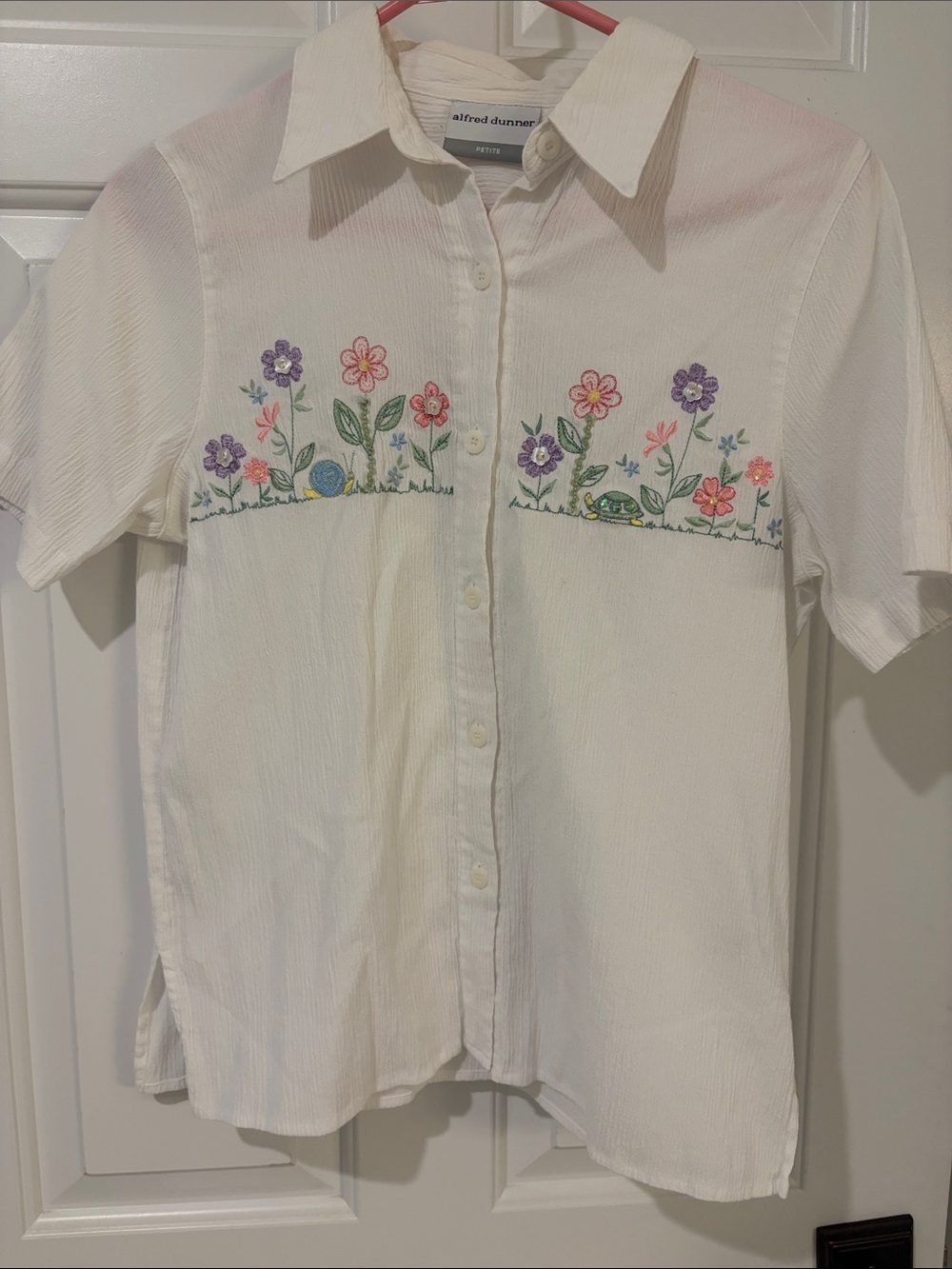 Alfred Dunner White Embroidered Floral Button-Up Shirt